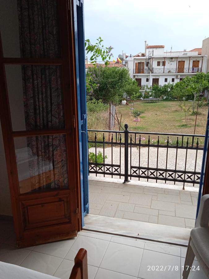 Syraina Apartments Skiathos-Stadt Exterior foto
