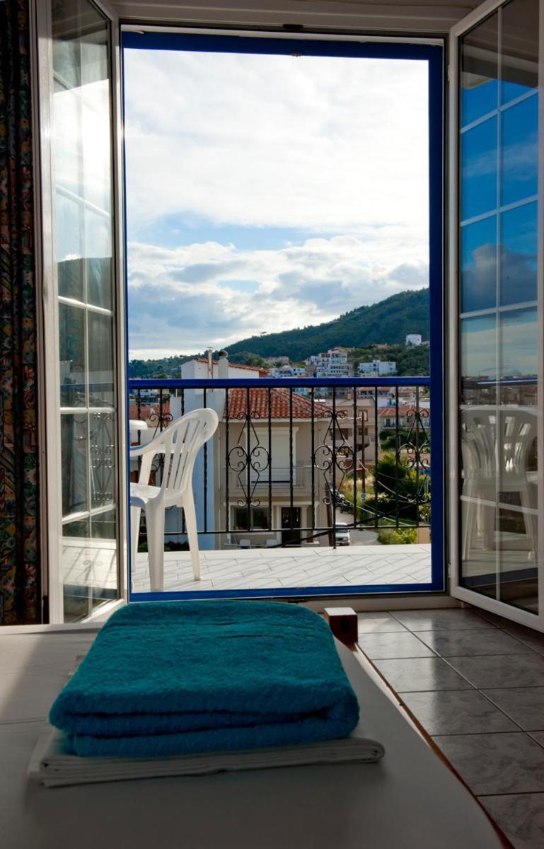 Syraina Apartments Skiathos-Stadt Exterior foto