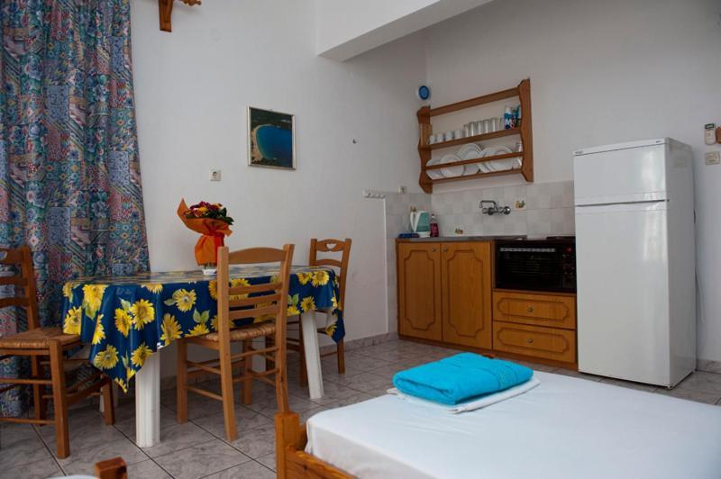 Syraina Apartments Skiathos-Stadt Exterior foto