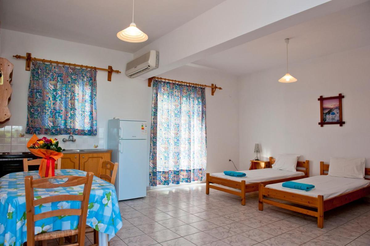 Syraina Apartments Skiathos-Stadt Exterior foto
